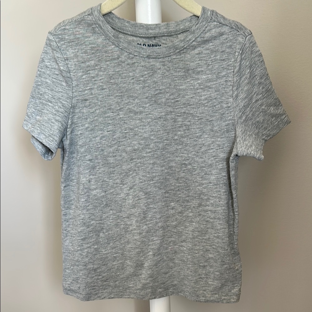 Old Navy Gray Short Sleeve T-Shirt 5T